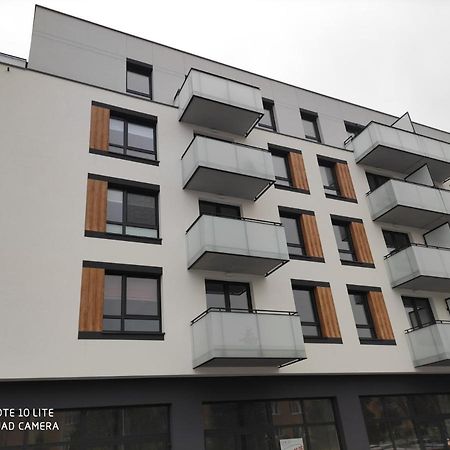 Apartament Pileckiego Nowy Dwor Mazowiecki Modlin Airport المظهر الخارجي الصورة