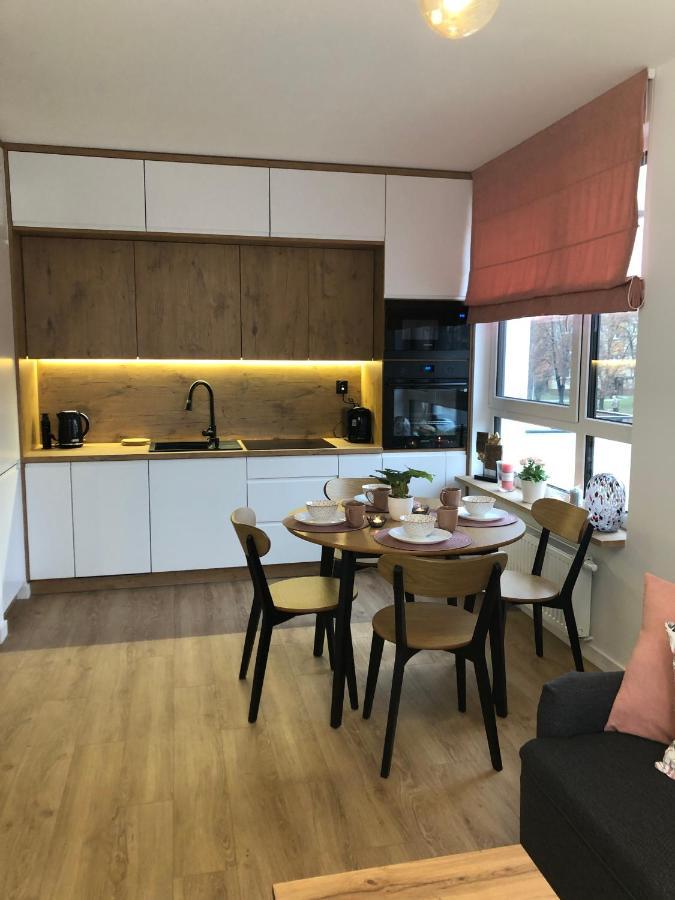 Apartament Pileckiego Nowy Dwor Mazowiecki Modlin Airport المظهر الخارجي الصورة
